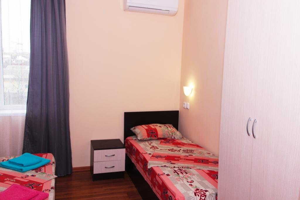 Гостиница Guest House Leto Голубицкая